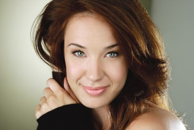 Sierra Boggess '04